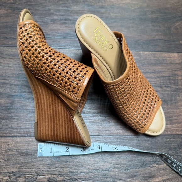 Franco Sarto Women Tan Woven Slide Sandals Size 5.5 - Picture 9 of 11